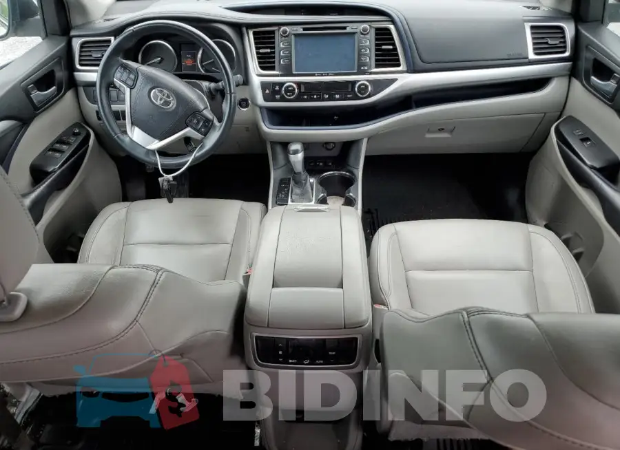 5TDJKRFH5GS312841 Photo# 8