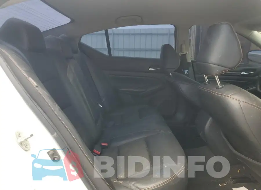 1N4BL4CV3KN321184 Photo# 10
