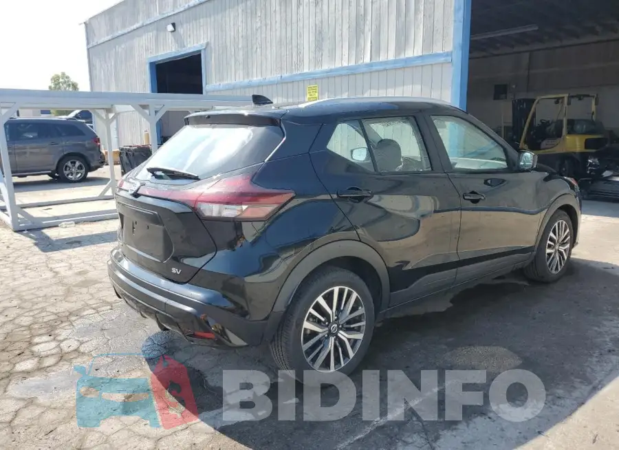 3N1CP5CV3ML526647 Photo# 3