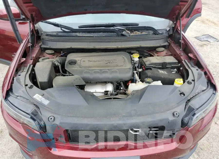 1C4PJLCB5KD263087 Photo# 12