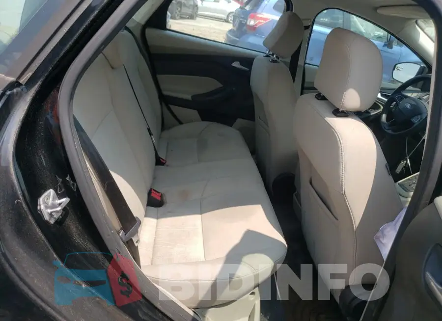 1FADP3F26GL289018 Photo# 10