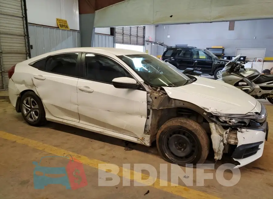 19XFC2F51HE013388 Photo# 4