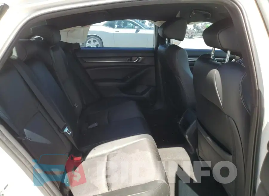 1HGCV1F37KA020203 Photo# 10
