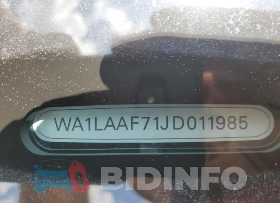 WA1LAAF71JD011985 Photo# 12