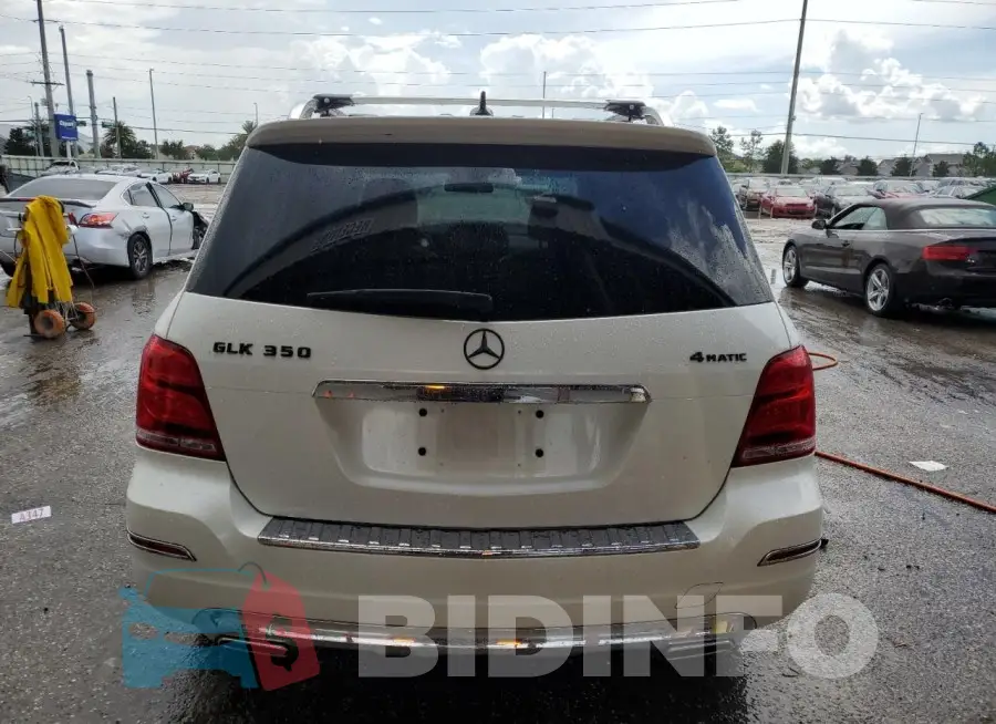 WDCGG8JB0FG413930 Photo# 6