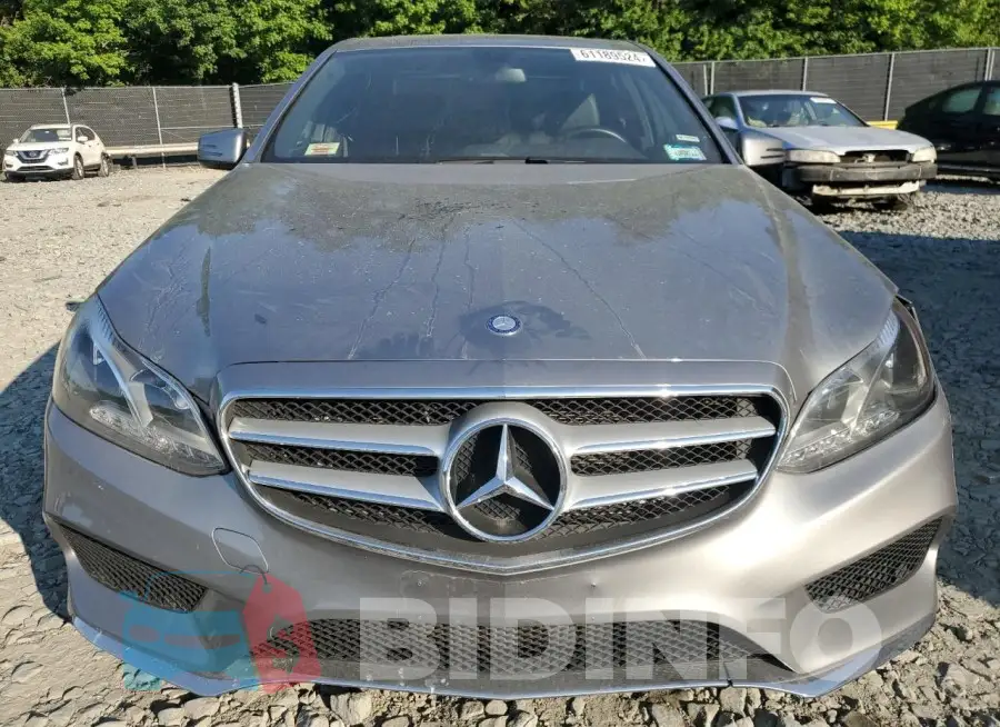 WDDHF8JB3FB152387 Photo# 5