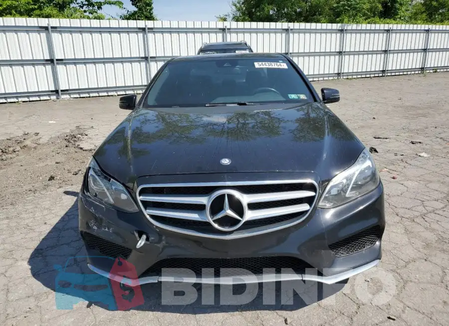 WDDHF8JB7FB167832 Photo# 5