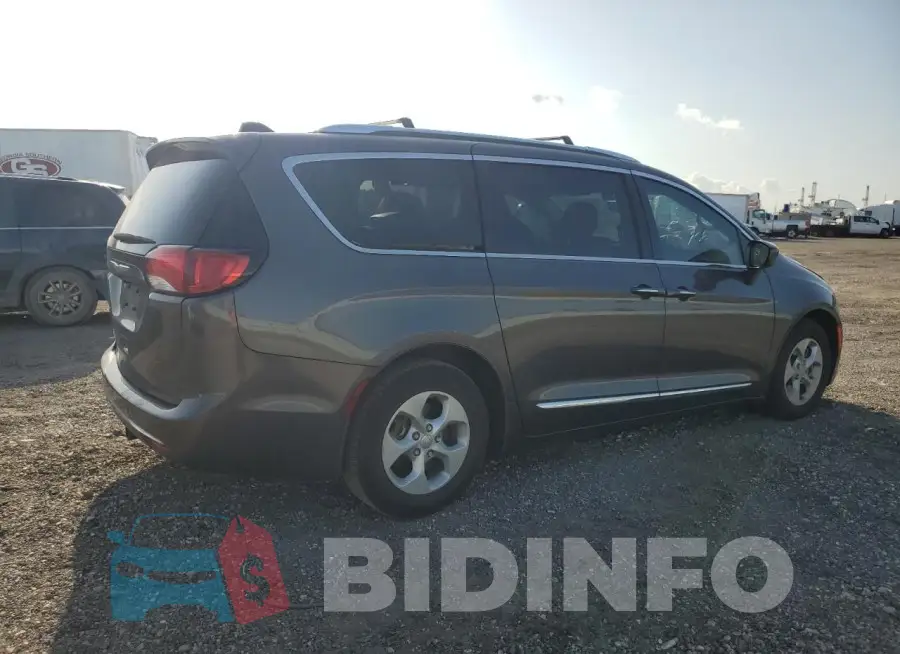 2C4RC1EG5HR653452 Photo# 3