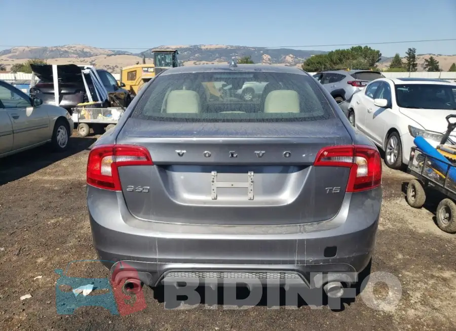 YV126MFL8H2424018 Photo# 6
