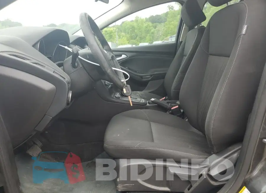 1FADP3F24GL377789 Photo# 7
