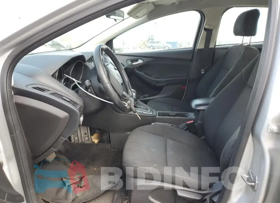 1FADP3F28GL260863 Photo# 7