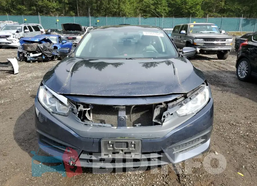 19XFC2F79GE233670 Photo# 5