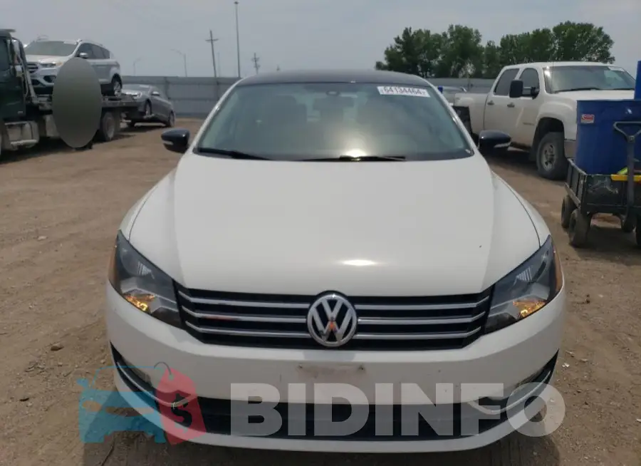 1VWBS7A3XFC086281 Photo# 5