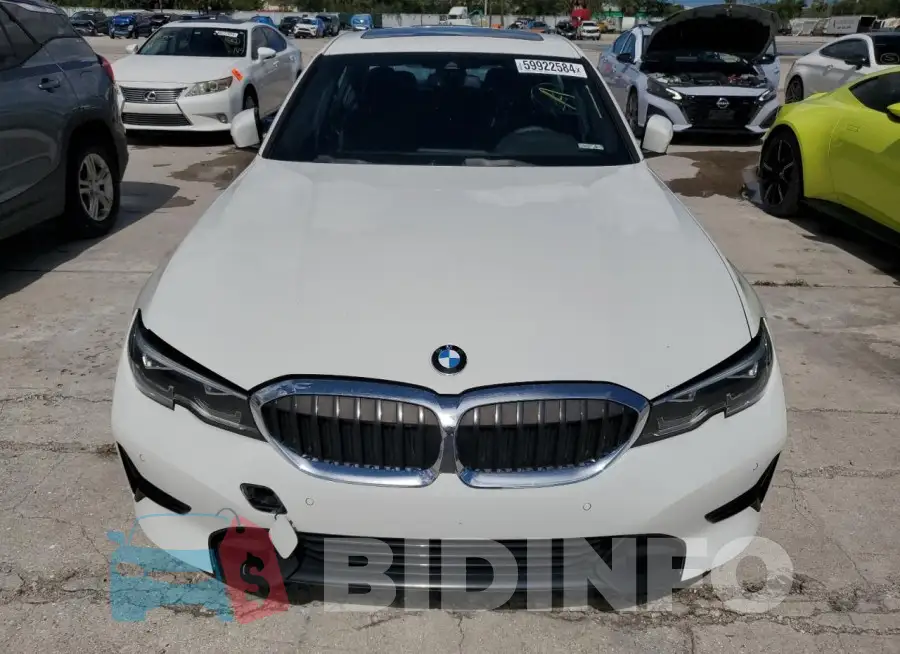 3MW5R1J09M8B52822 Photo# 5