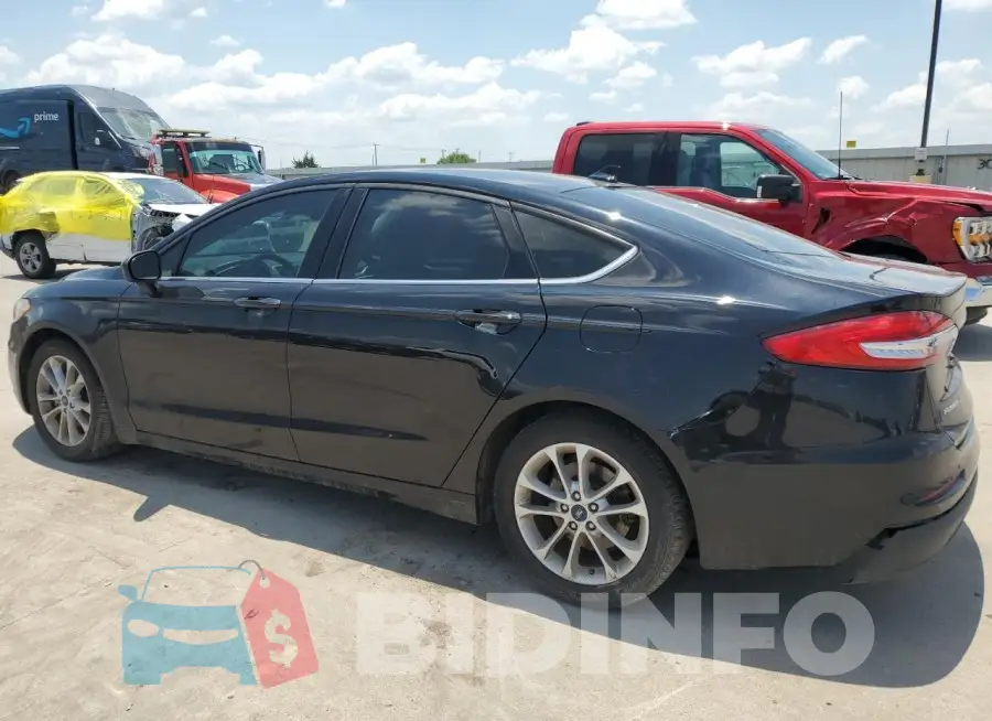 3FA6P0HDXKR198222 Photo# 2