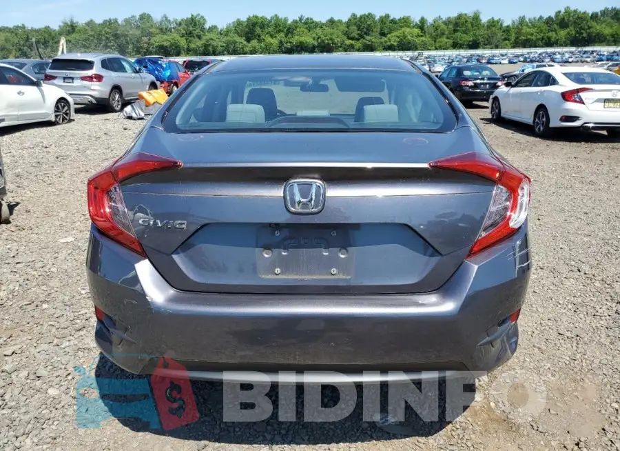 19XFC2F79GE235483 Photo# 6