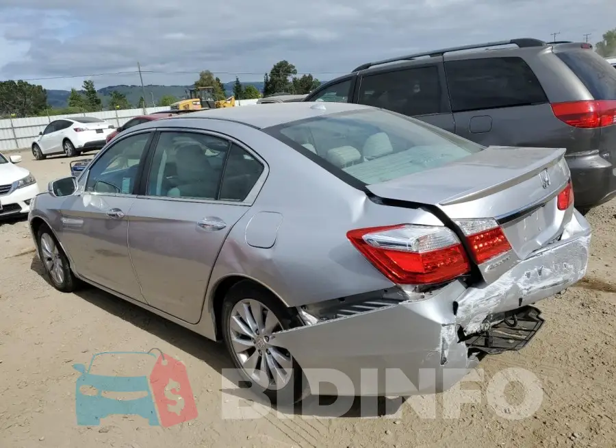 1HGCR2F86FA158150 Photo# 2