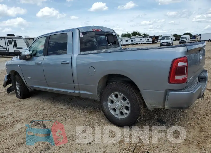 3C6UR5FL7RG104832 Photo# 2