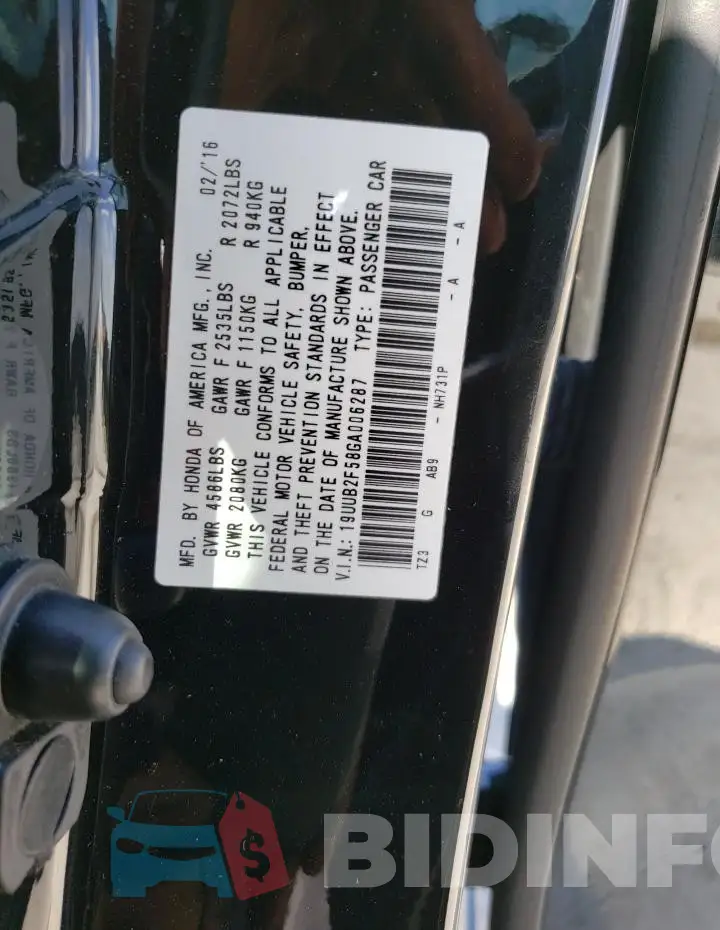 19UUB2F58GA006287 Photo# 12