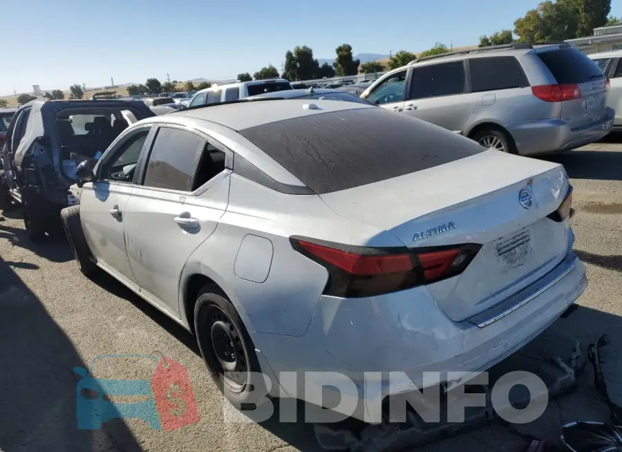 1N4BL4CV5LC285107 Photo# 2