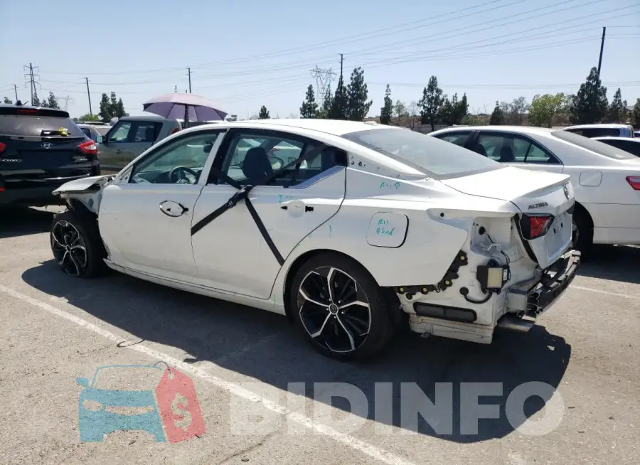 1N4BL4CV9PN389982 Photo# 2