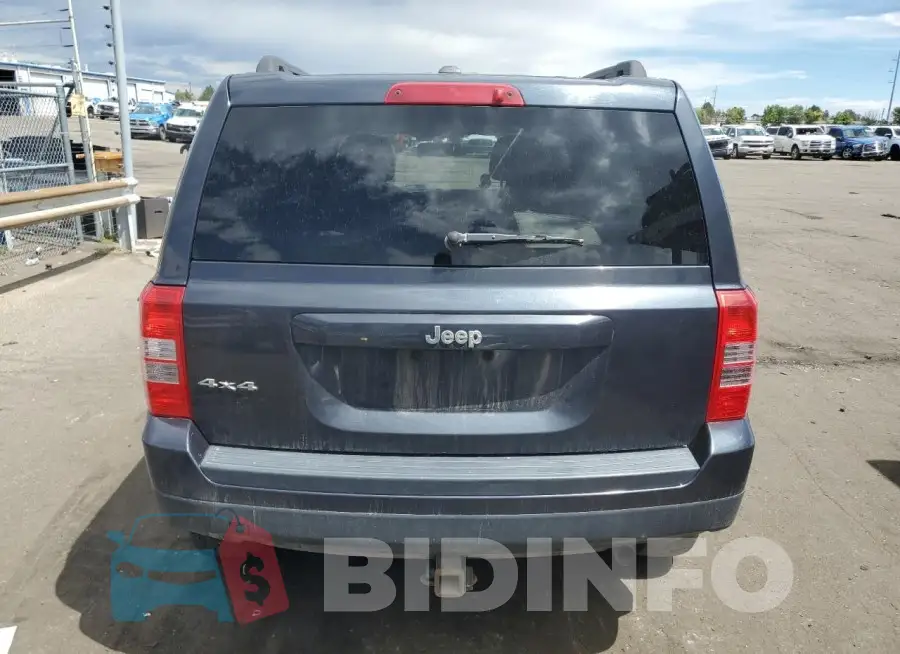 1C4NJRBB2GD520421 Photo# 6