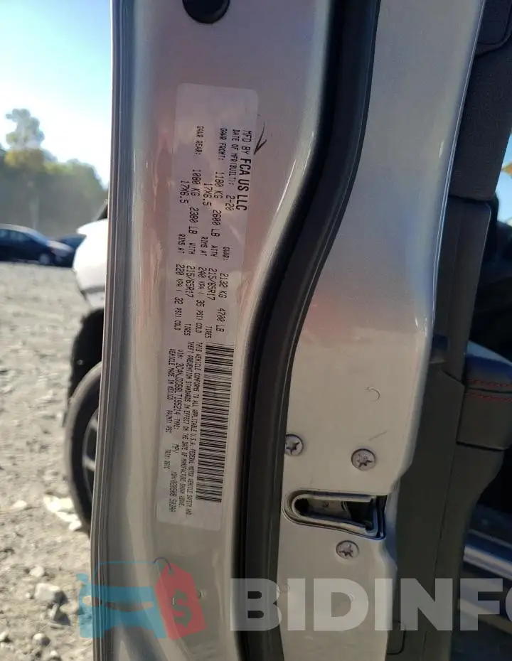 3C4NJDDB8LT195214 Photo# 13