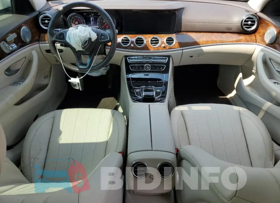 WDDZF4KB2HA127811 Photo# 8