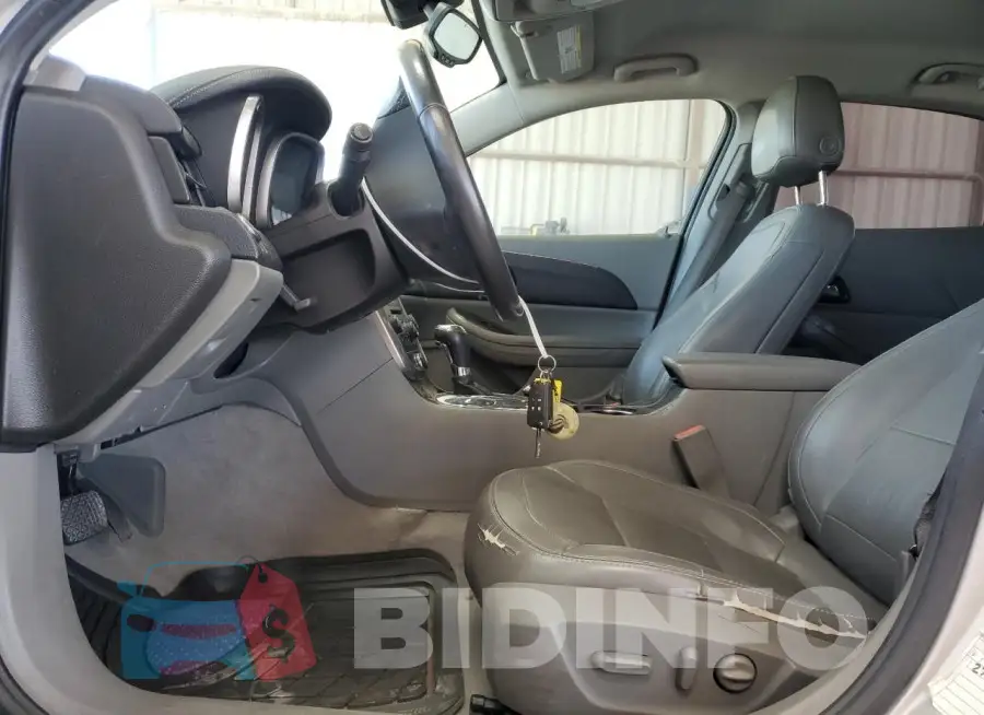 1G11D5SL4FF106768 Photo# 7