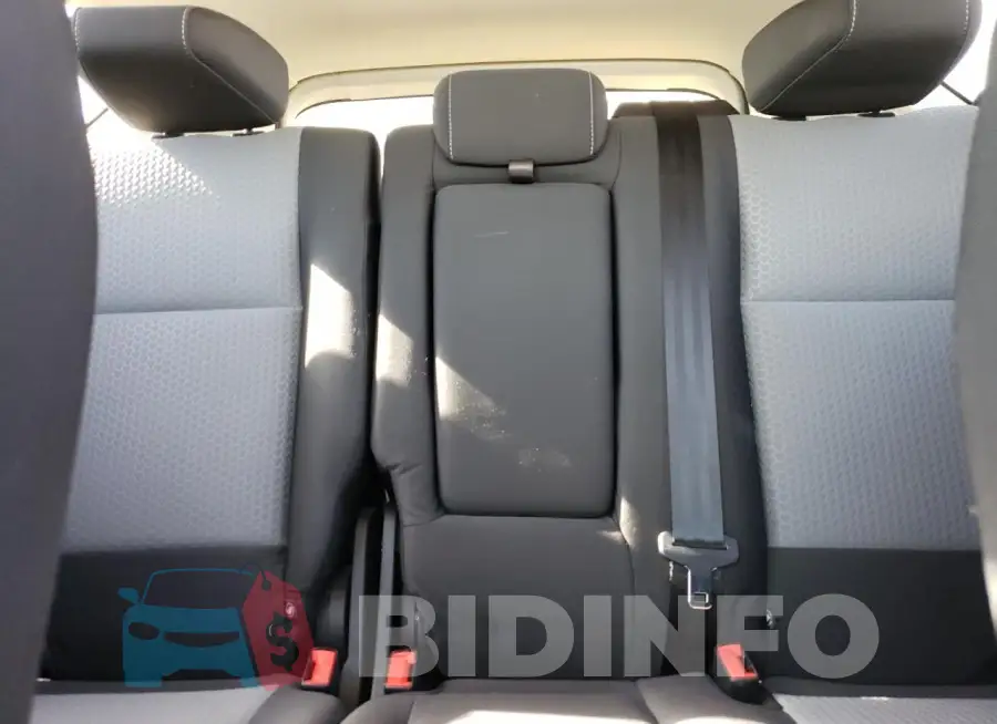 1FMCU0GD8HUD54715 Photo# 10
