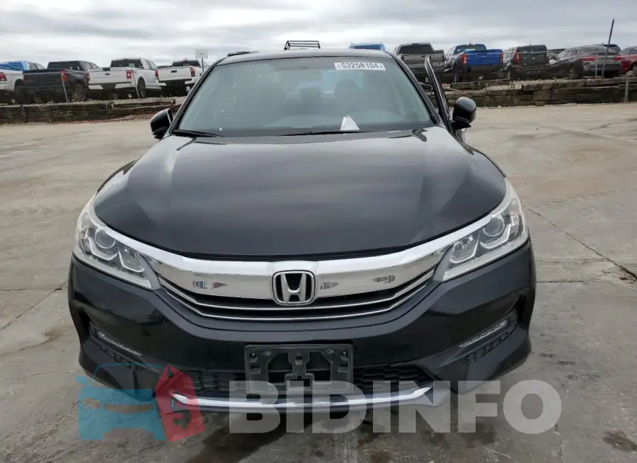 1HGCR2F88GA207544 Photo# 5