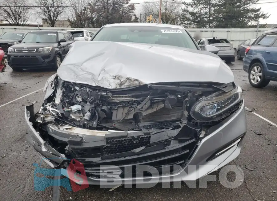 1HGCV3F43LA005543 Photo# 5