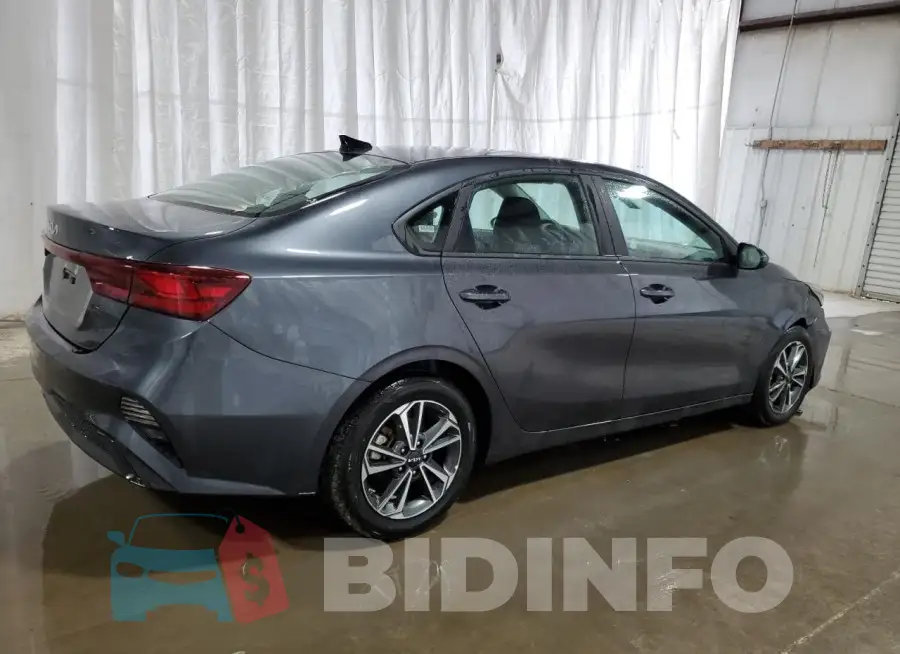 3KPF24AD5PE552866 Photo# 3