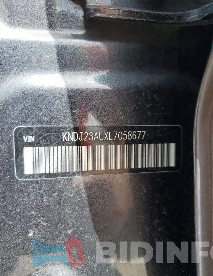 KNDJ23AUXL7058677 Photo# 14