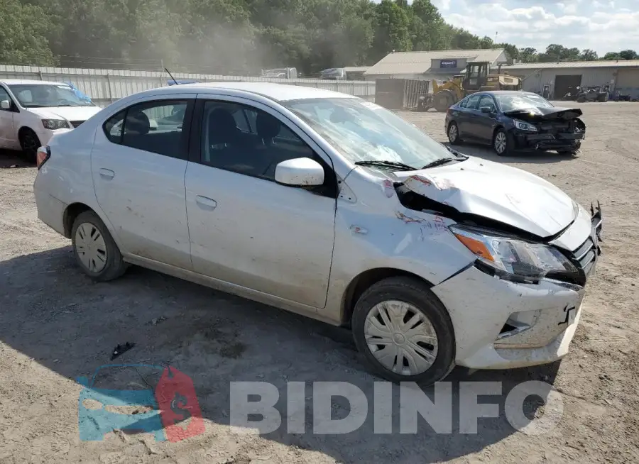 ML32FUFJ1PHF01236 Photo# 4