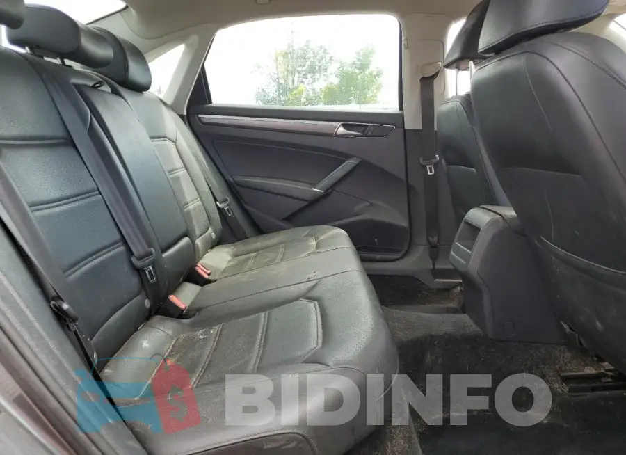 1VWDT7A31HC051721 Photo# 10
