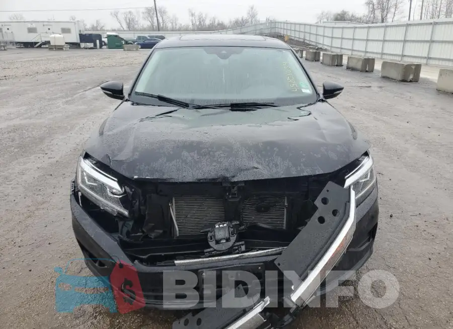 1VWSA7A38MC018173 Photo# 5