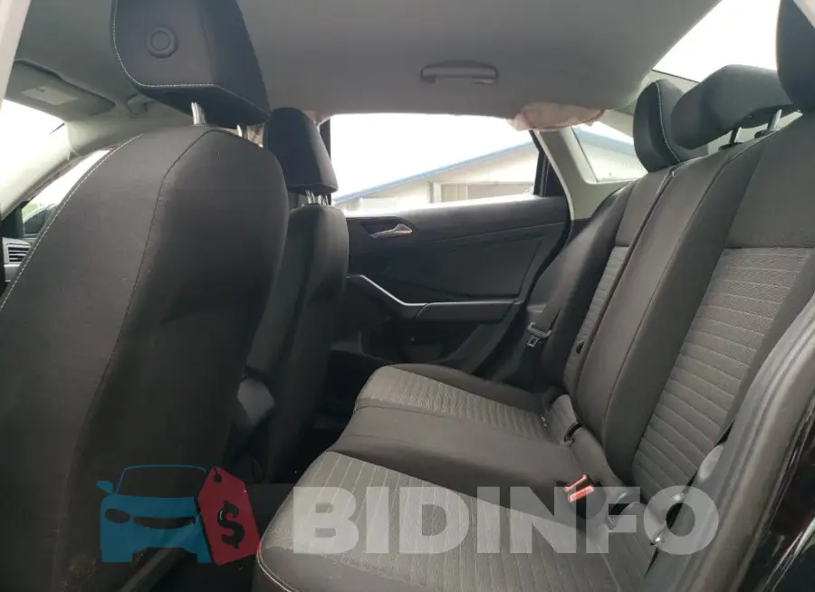 3VW5M7BU0RM047541 Photo# 10