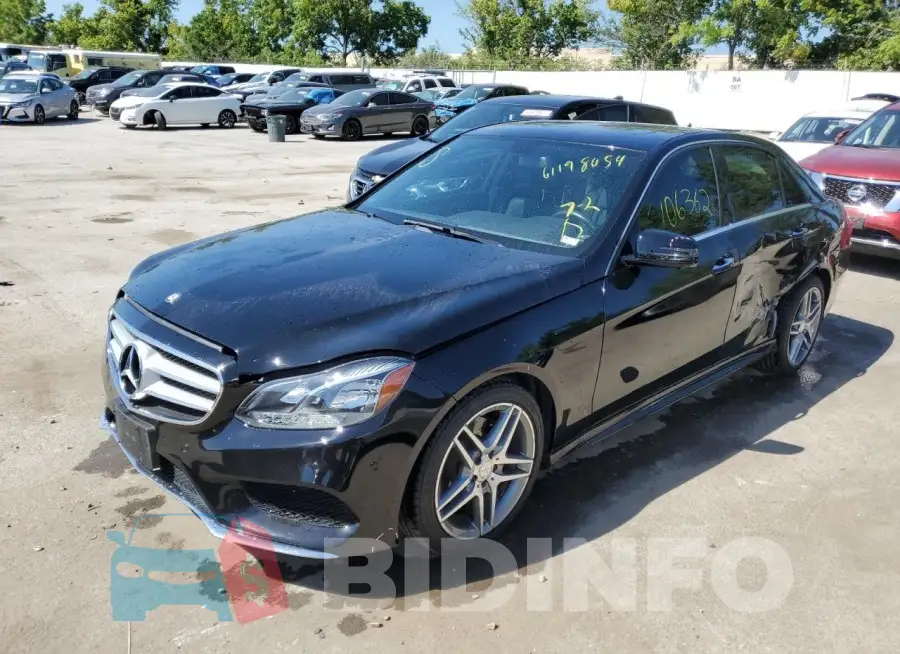 WDDHF8JB5FB142962 Photo# 1