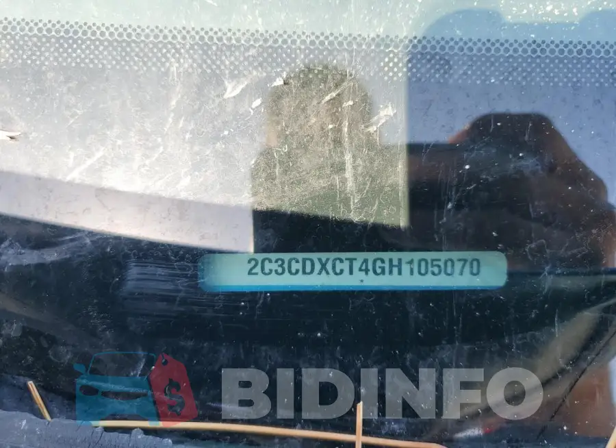 2C3CDXCT4GH105070 Photo# 13