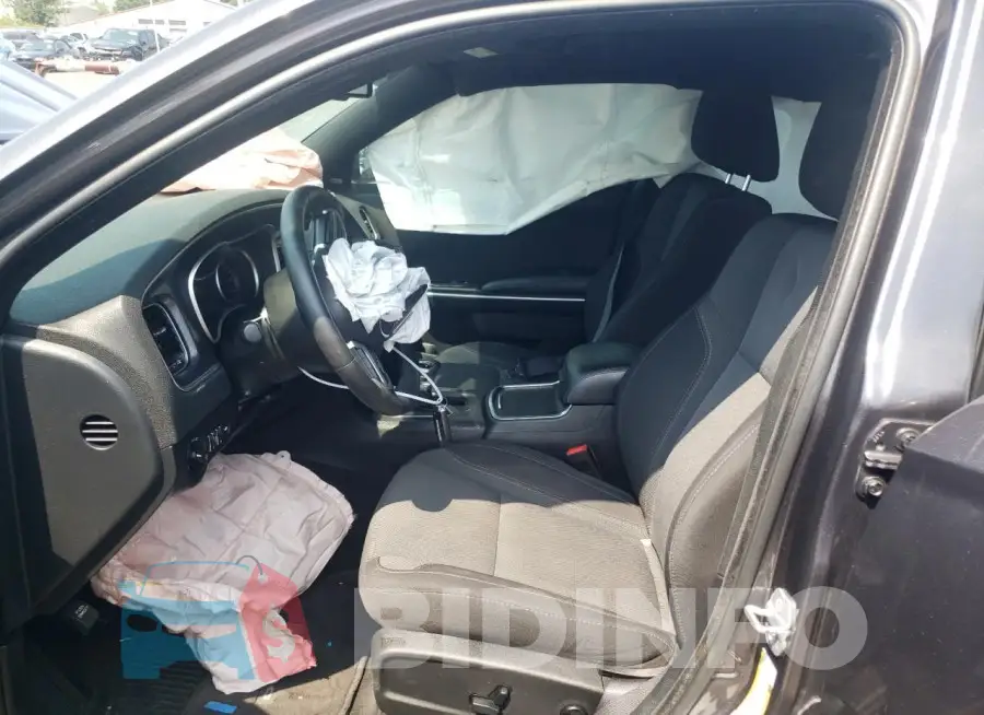 2C3CDXJG6GH140912 Photo# 7