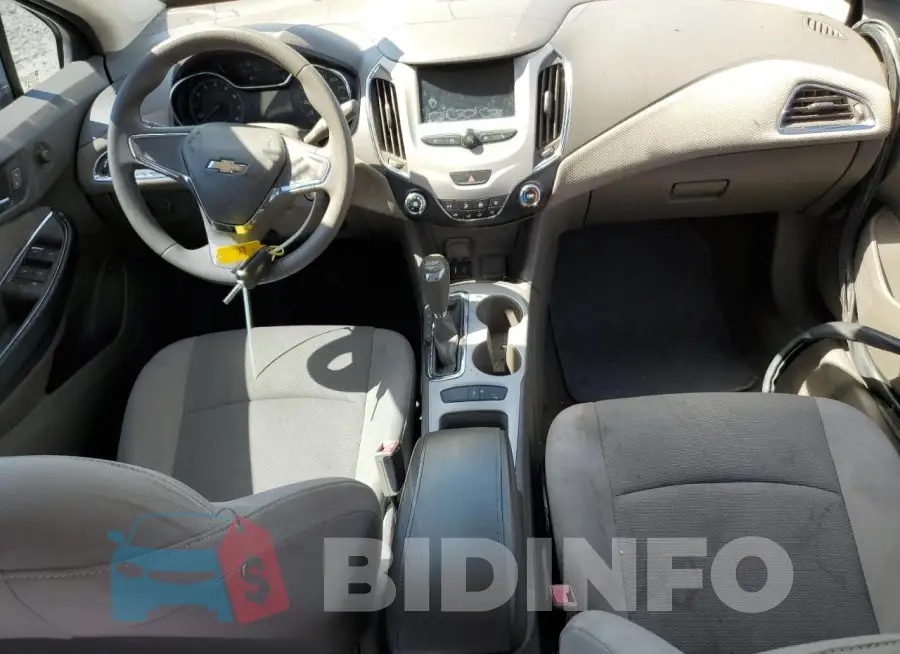 3G1BC5SM8HS524443 Photo# 8