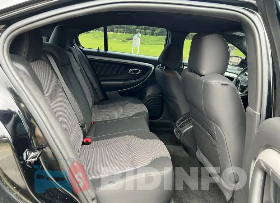 1FAHP2E81JG135155 Photo# 6
