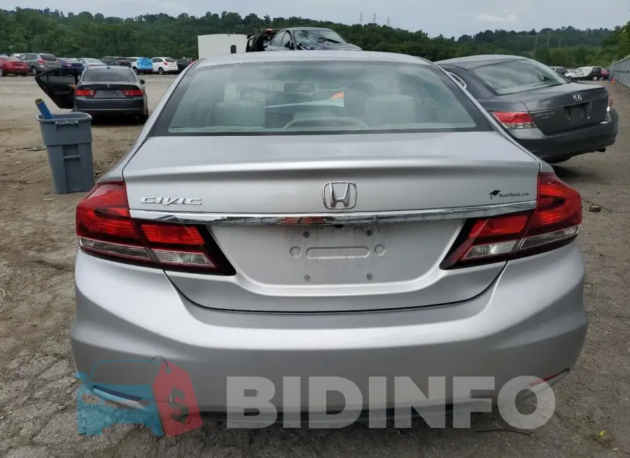 19XFB2F83FE207933 Photo# 6