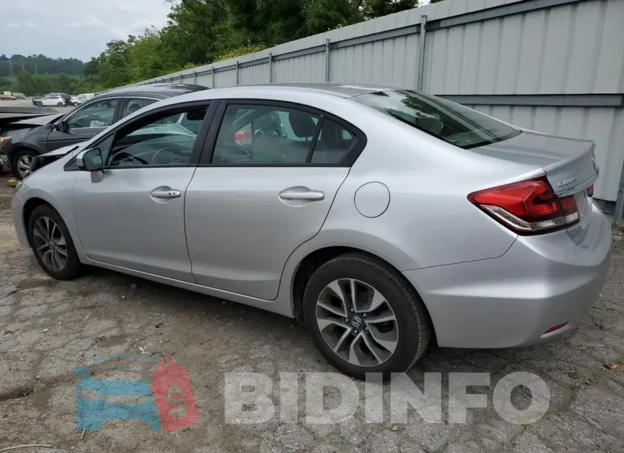 19XFB2F83FE207933 Photo# 2
