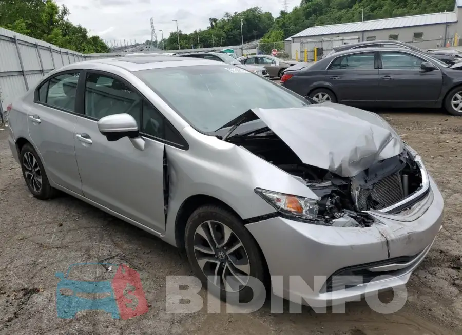 19XFB2F83FE207933 Photo# 4