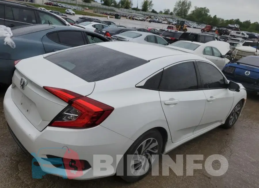 19XFC2F70GE018128 Photo# 3