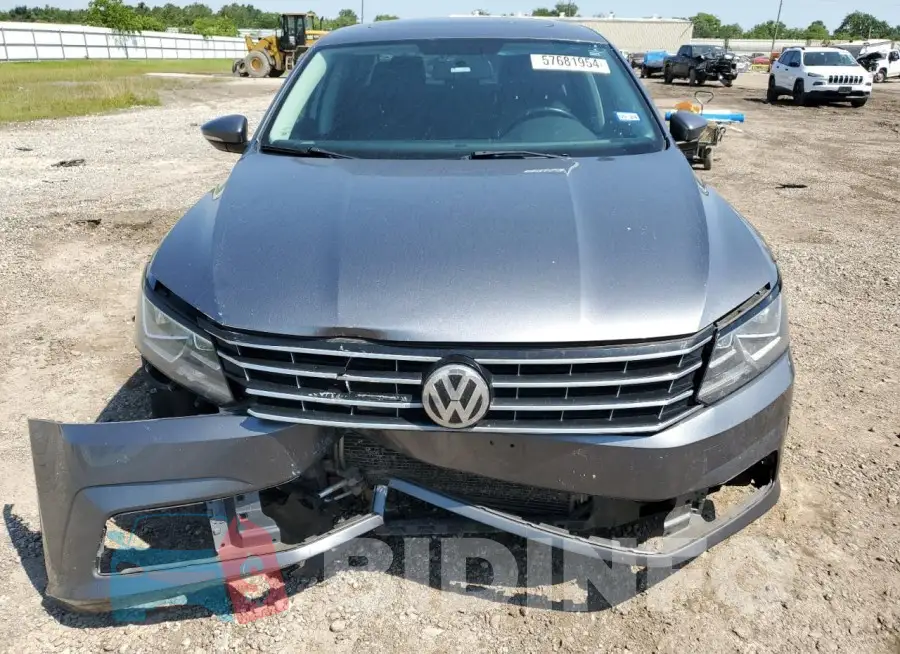 1VWBT7A38HC053571 Photo# 5