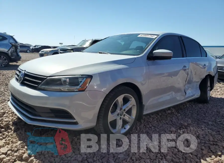 3VW167AJ5HM341743 Photo# 1