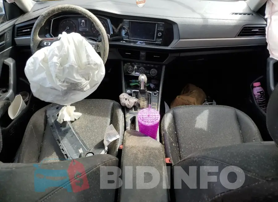 3VWC57BU9KM155604 Photo# 8